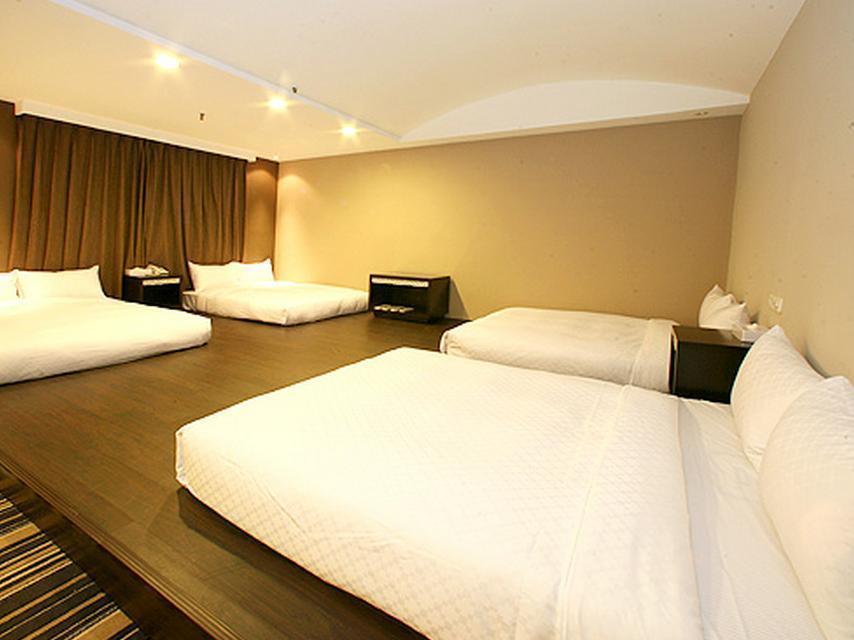 Yoyo Hotel Chiayi Buitenkant foto