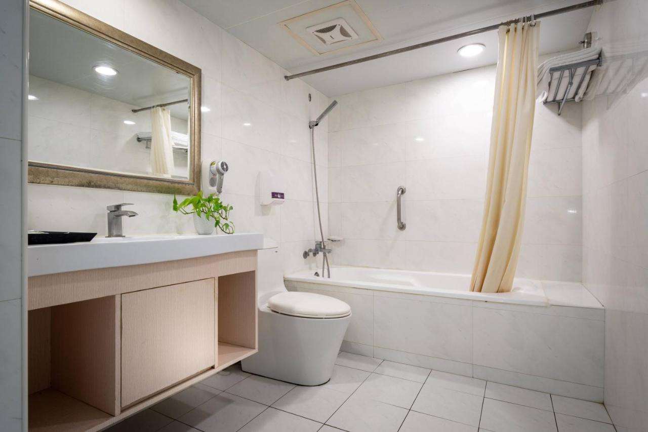 Yoyo Hotel Chiayi Buitenkant foto