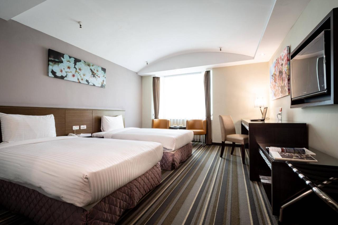 Yoyo Hotel Chiayi Buitenkant foto
