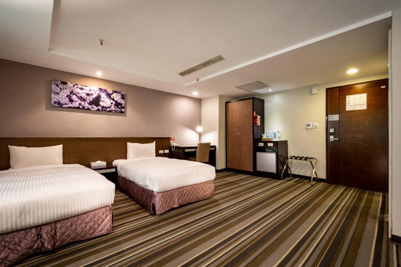 Yoyo Hotel Chiayi Buitenkant foto