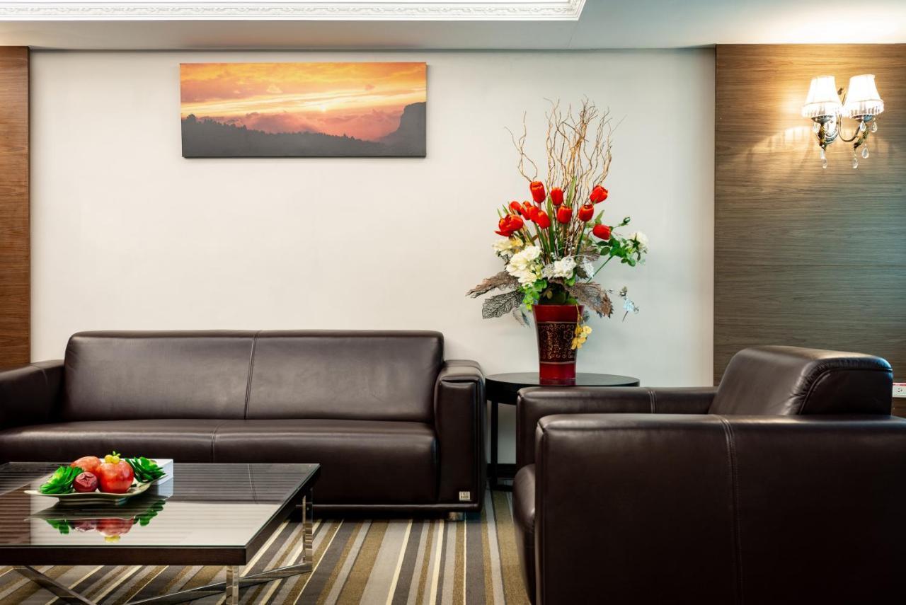 Yoyo Hotel Chiayi Buitenkant foto